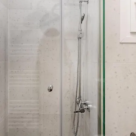 Homey Skg דירה *